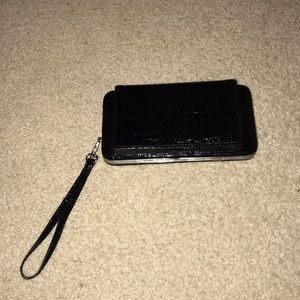 Black Snake-like Pattern Wristlet
